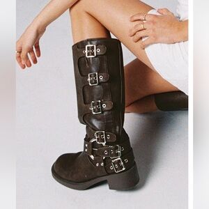 Buckle Down Boots Brown Princess Polly Size 7